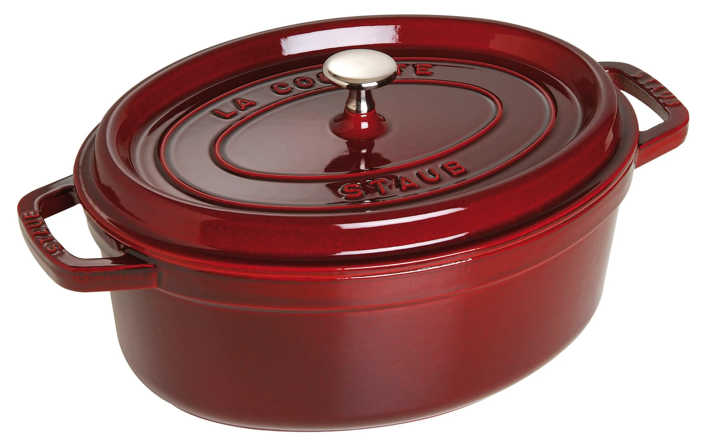 Staub Oval Cocotte – 4.25Qt – Grenadine